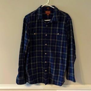 Men’s Red Ale shirt (slim fit) size Large.  Shirt is in very good condition.